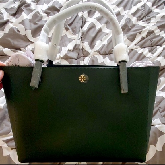 Tory Burch Handbags - Tory Burch large purse